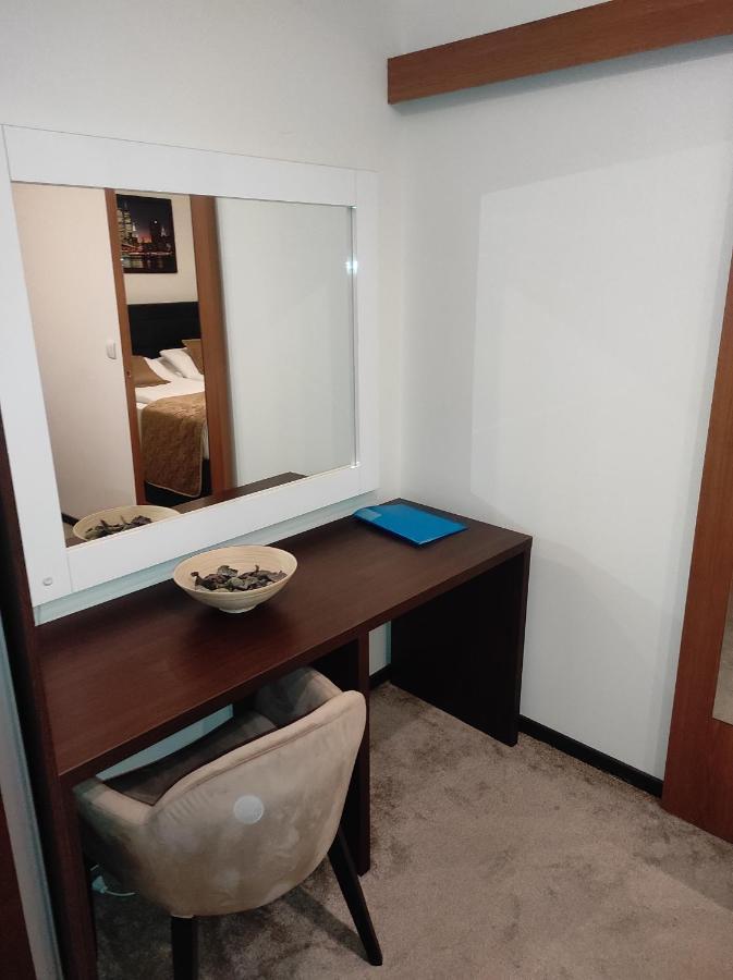 Prima Lux Apartments & Studio นิส ภายนอก รูปภาพ