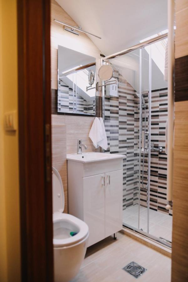 Prima Lux Apartments & Studio นิส ภายนอก รูปภาพ