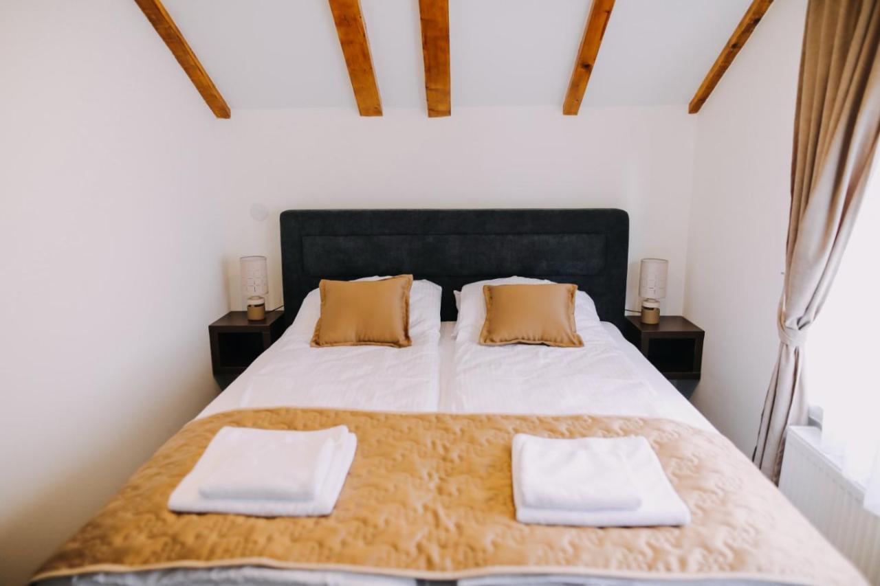 Prima Lux Apartments & Studio นิส ภายนอก รูปภาพ